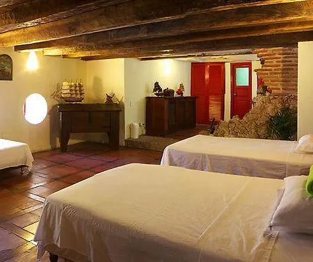 Hotel Casa Calamari 3*