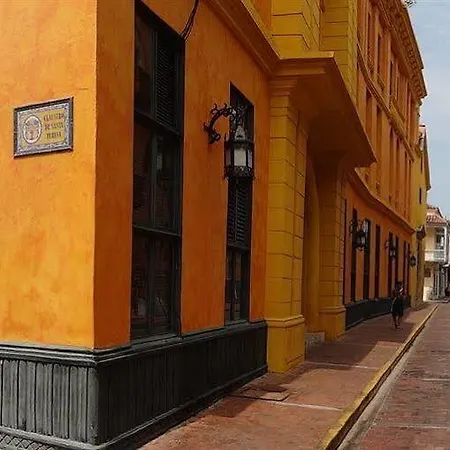Casa Calamari Hotel 3*
