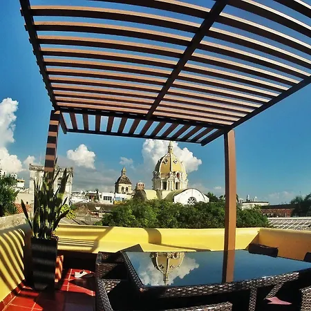 Hotel Casa Calamari 3*