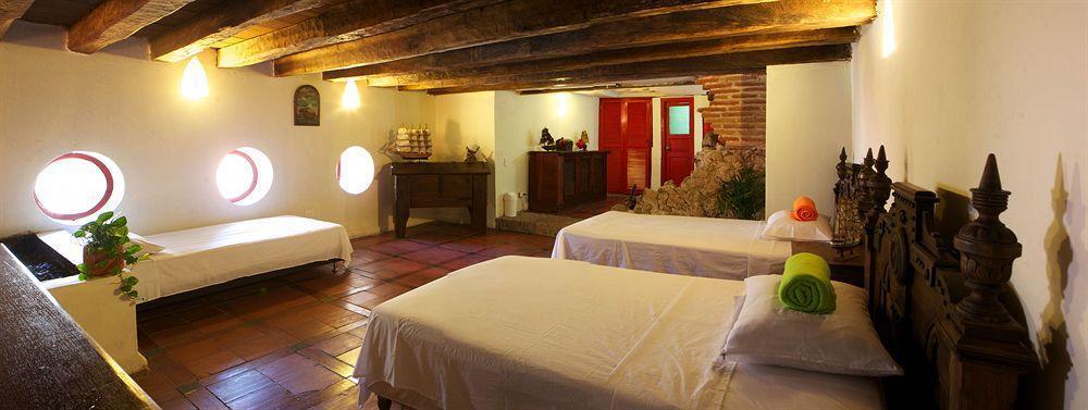 Hotel Casa Calamari 3*